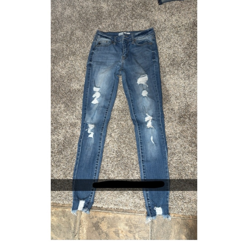 Women's Distressed Blue Jeans